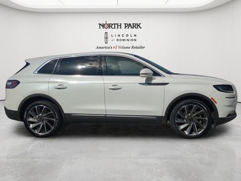 Used 2022 Lincoln Nautilus Reserve w/ Equipment Group 202A AWD/4WD image 6