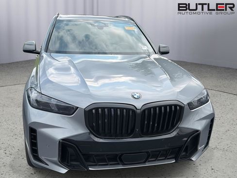 Used 2025 BMW X5 xDrive40i w/ M Sport Package AWD/4WD image 5