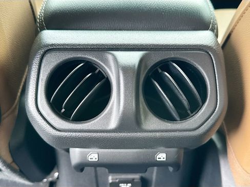 Used 2023 Jeep Wrangler Unlimited Rubicon 4xe AWD/4WD image 29