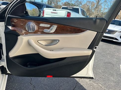 Used 2018 Mercedes-Benz E 300 E 300 image 15