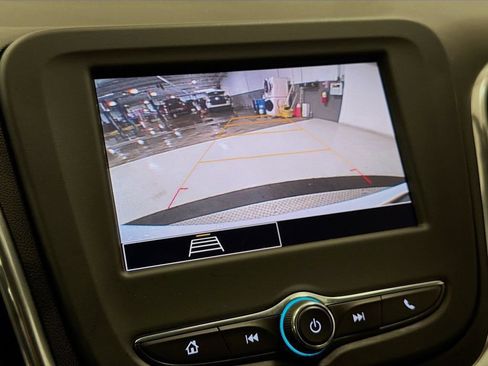 Used 2024 Chevrolet Equinox LS FWD image 15