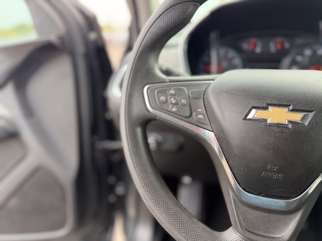 Used 2021 Chevrolet Equinox LS FWD image 26