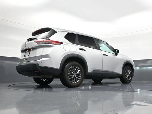 Certified 2024 Nissan Rogue S FWD image 22