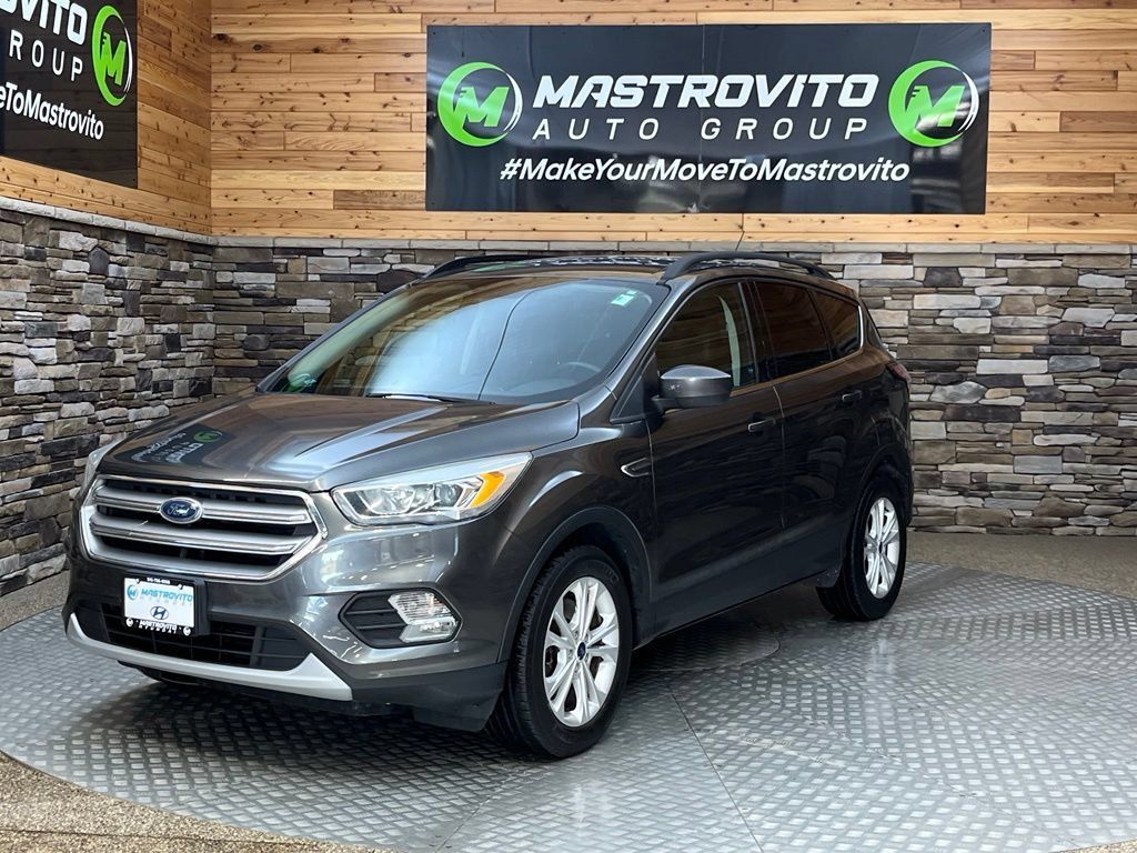 Used 2017 Ford Escape SE w/ SE Leather Comfort Package AWD/4WD image 6