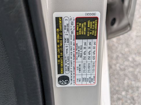 Used 2025 MAZDA MAZDA3 s image 34