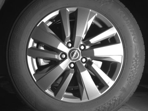 Used 2025 Nissan Pathfinder SV FWD image 12