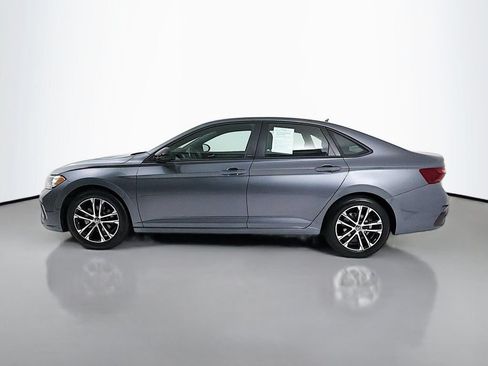 Used 2024 Volkswagen Jetta Sport FWD image 4