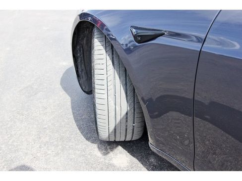 Used 2022 Tesla Model S AWD/4WD image 28