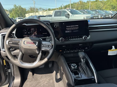 New 2026 GMC Canyon Elevation w/ Convenience Package image 16