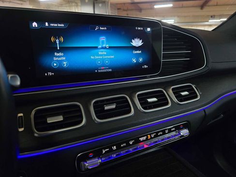 Used 2023 Mercedes-Benz GLS 450 4MATIC image 30