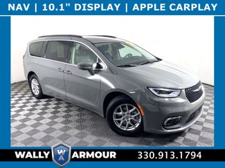 Used 2022 Chrysler Pacifica Touring-L w/ Uconnect Theater Family Group image 1
