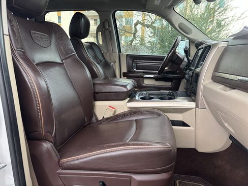 Used 2018 RAM 2500 Longhorn AWD/4WD image 25
