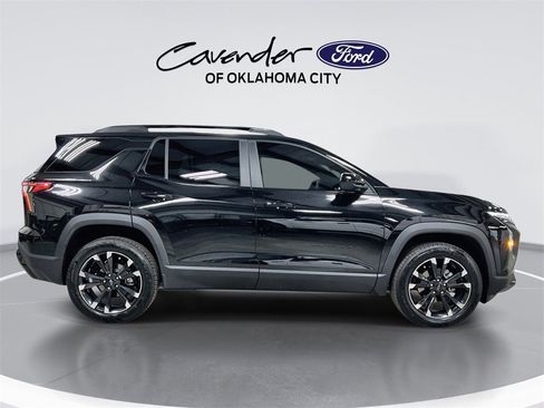 Used 2025 Chevrolet Equinox RS w/ Convenience Package III image 9