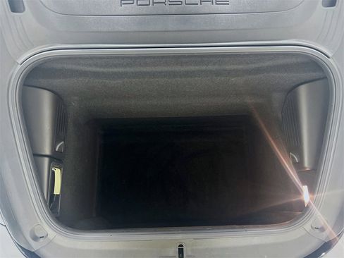 Certified 2018 Porsche 911 Carrera 4 GTS image 31