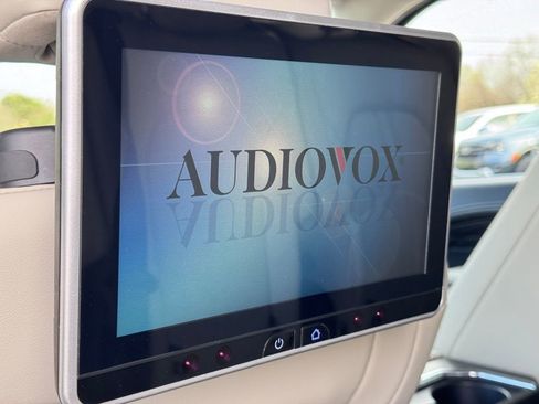 Used 2021 Ford Expedition Platinum image 14