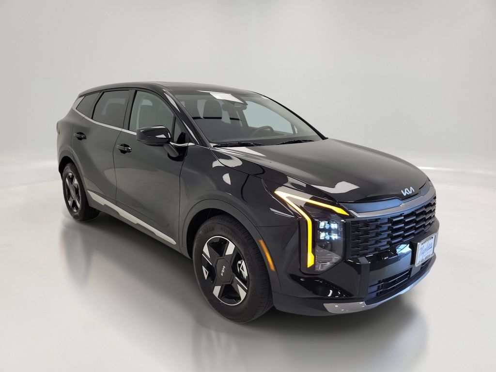 Used 2026 Kia Sportage LX FWD image 3
