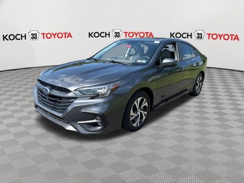 Used 2025 Subaru Legacy Premium AWD/4WD image 3