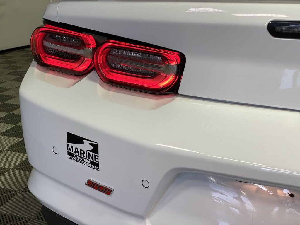 Used 2020 Chevrolet Camaro SS RWD image 37