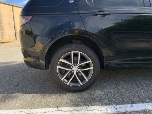 Certified 2025 Land Rover Discovery Sport S image 12