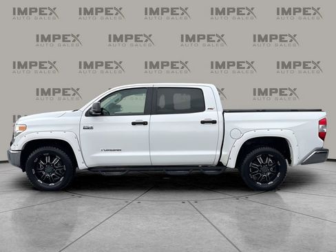 Used 2016 Toyota Tundra SR5 w/ SR5 Upgrade Package image 2