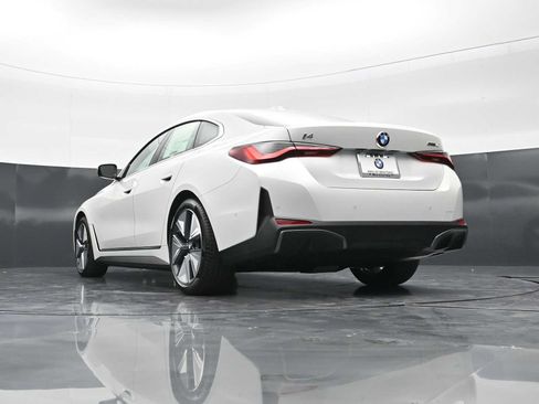 New 2026 BMW i4 eDrive40 w/ Premium Package RWD image 31