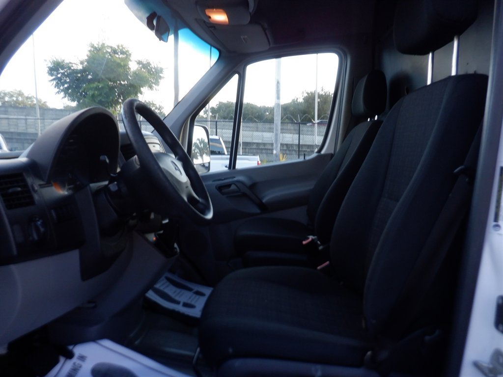 Used 2018 Mercedes-Benz Sprinter 2500 image 10