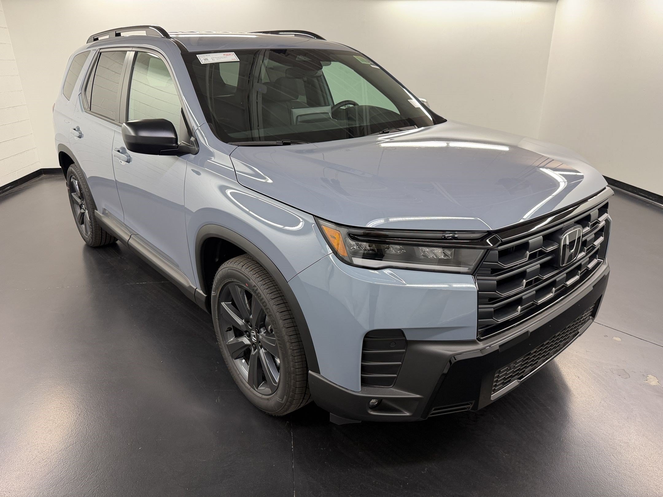 New 2026 Honda Pilot Sport image 7