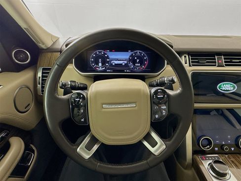 Used 2019 Land Rover Range Rover HSE image 12