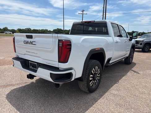 New 2026 GMC Sierra 2500 Denali Ultimate AWD/4WD image 6