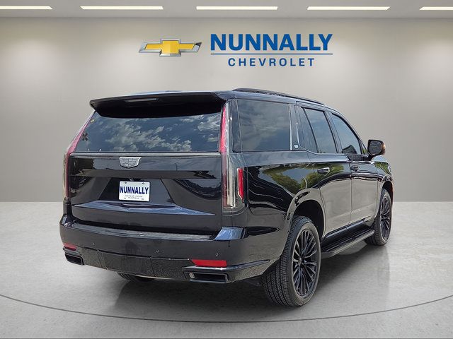 Used 2022 Cadillac Escalade Luxury w/ LPO, Illumination Package AWD/4WD image 5