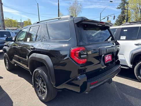 New 2026 Toyota 4Runner SR5 image 6