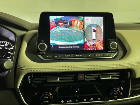 Certified 2023 Nissan Rogue SL AWD/4WD image 17