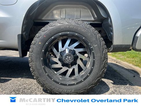 Used 2019 Chevrolet Silverado 1500 Custom w/ Custom Value Package AWD/4WD image 9