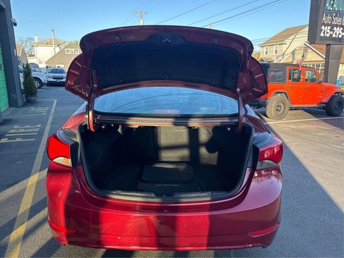 Used 2016 Hyundai Elantra SE w/ Option Group 02 image 13