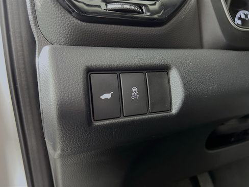 Used 2023 Honda Pilot Touring image 10