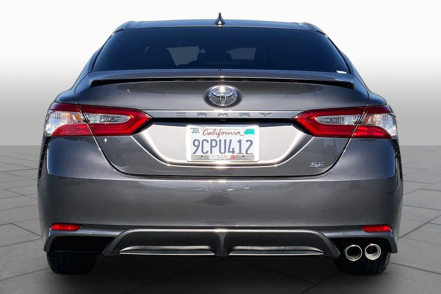 Used 2019 Toyota Camry SE FWD image 4