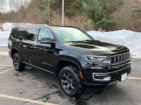 Used 2023 Jeep Wagoneer L Series III w/ Premium Group I image 7