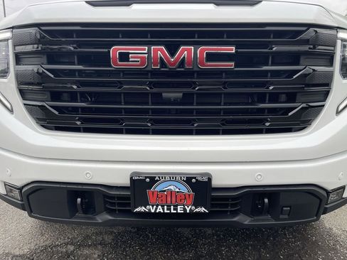 New 2026 GMC Sierra 1500 Elevation w/ Elevation Premium Package AWD/4WD image 31