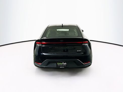 Used 2024 Toyota Prius LE image 7