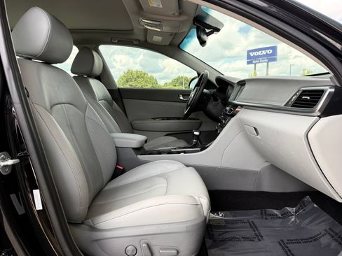 Used 2018 Kia Optima EX w/ Premium Package FWD image 22