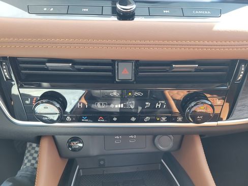 New 2026 Nissan Rogue Platinum w/ Tech Package AWD/4WD image 26