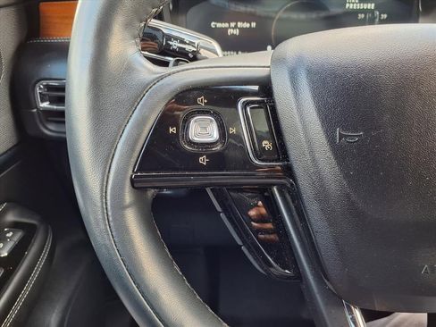 Used 2021 Lincoln Corsair Reserve w/ Equipment Group 201A image 12