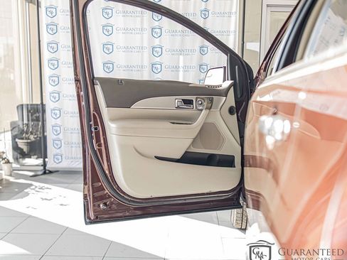 Used 2012 Lincoln MKX FWD image 30