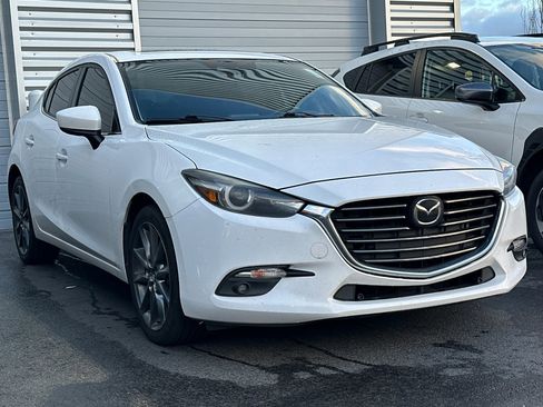 Used 2018 MAZDA MAZDA3 Grand Touring w/ Premium Equipment Package image 2