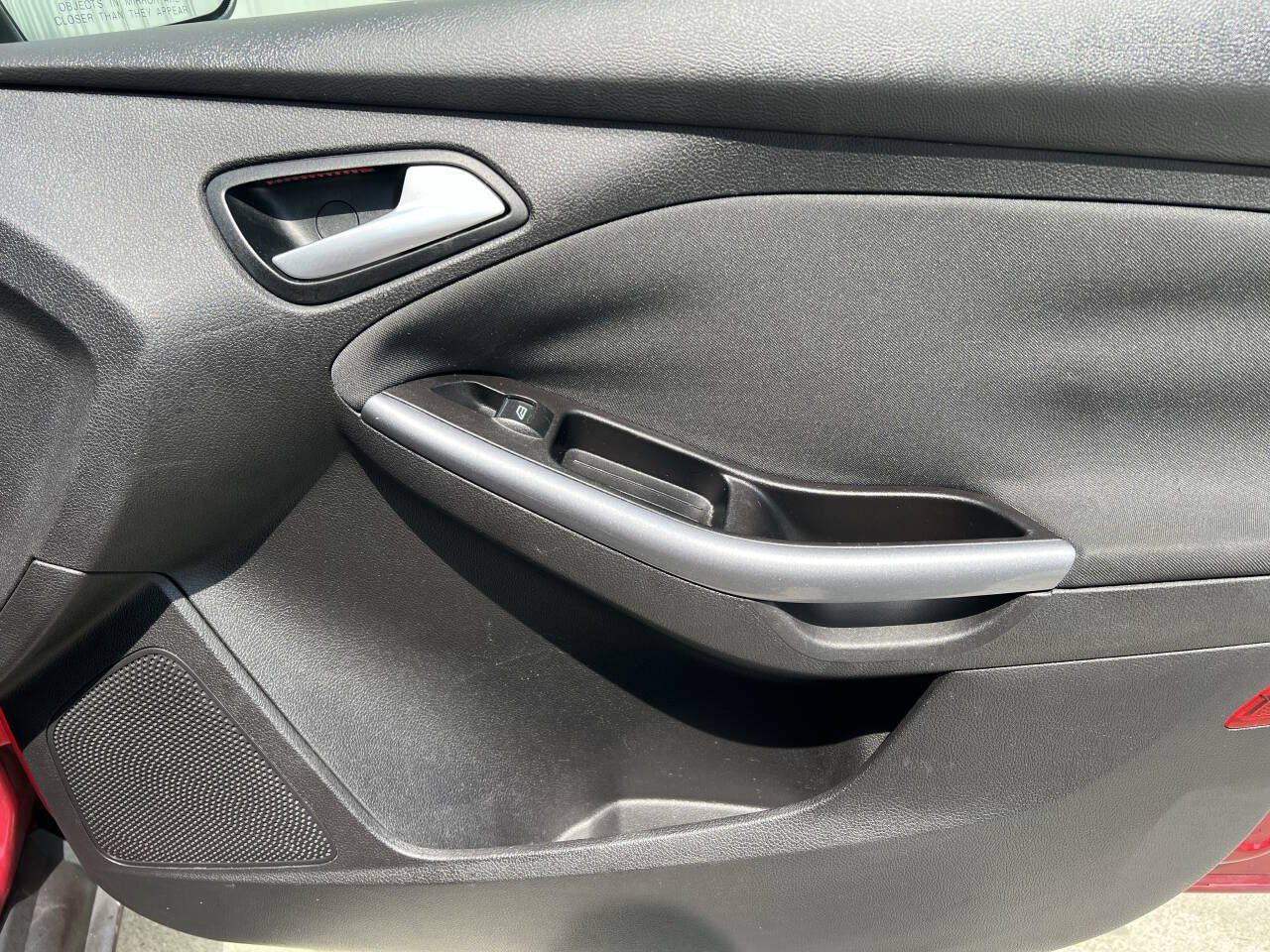 Used 2014 Ford Focus Titanium FWD image 27