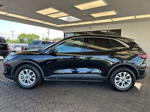 Used 2023 Ford Escape Active AWD/4WD image 2