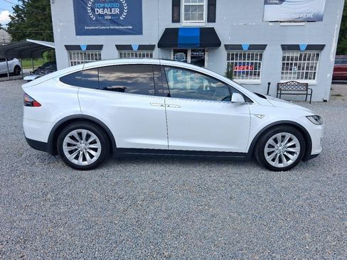 Used 2016 Tesla Model X 90D AWD/4WD image 7