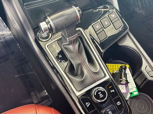 Used 2023 Kia Sportage SX image 18