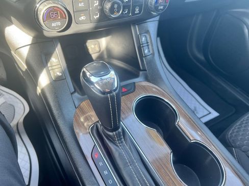 Used 2019 GMC Acadia SLE w/ Driver Alert Package I image 28