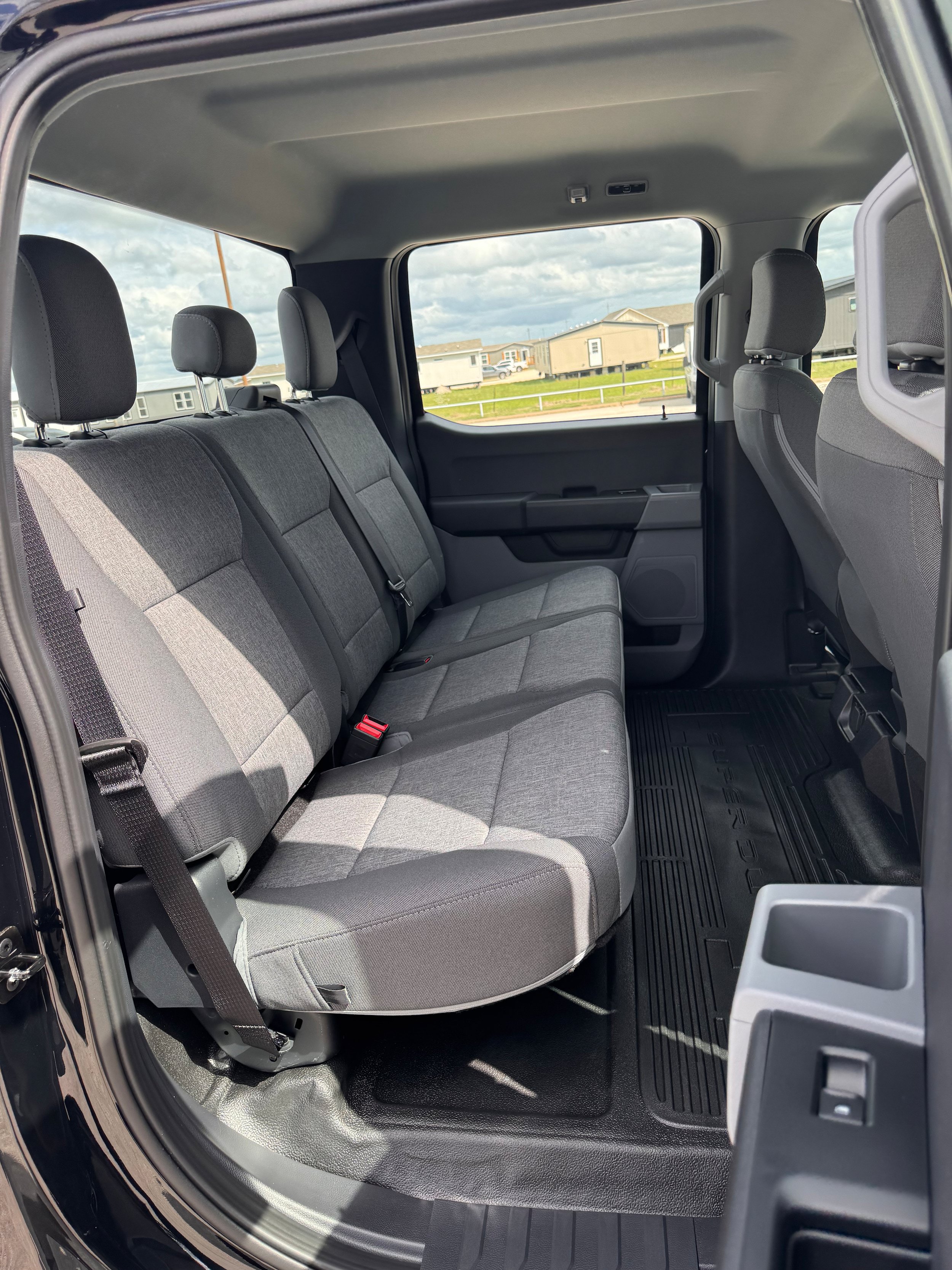 New 2027 Ford F250 XL w/ Camper Package RWD image 5